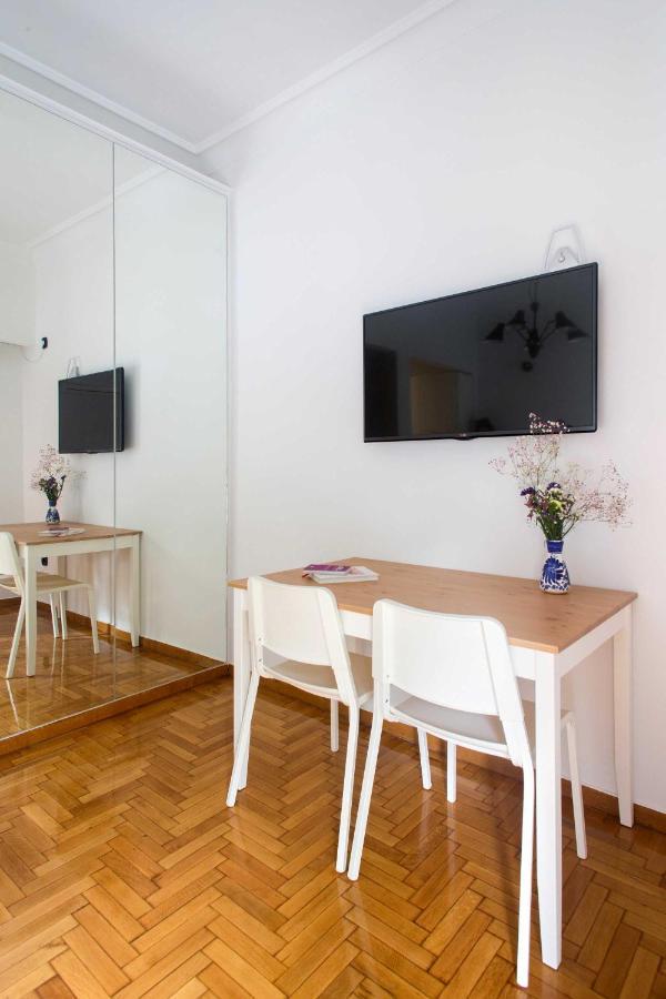 Newly Renovated Studio Downtown Athens! Экстерьер фото
